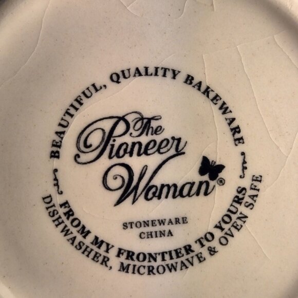 The Pioneer Woman Stoneware Bakeware Ramekin Lot slight glazing 4 piece set - Picture 3 of 15